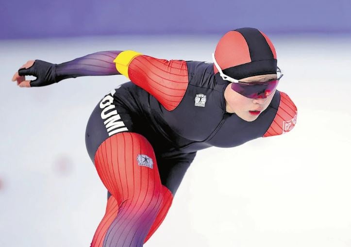 スケート１５００ｍ、１年の関口綾野が「７０点」でも優勝…１０００で２冠目指す