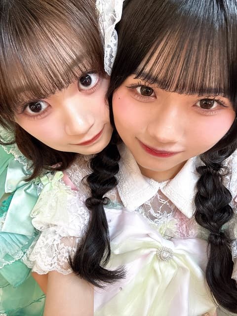 「これこそてぇてぇ」CUTIE STREET 板倉可奈とカワラボメイツのハグショットにファンほっこり