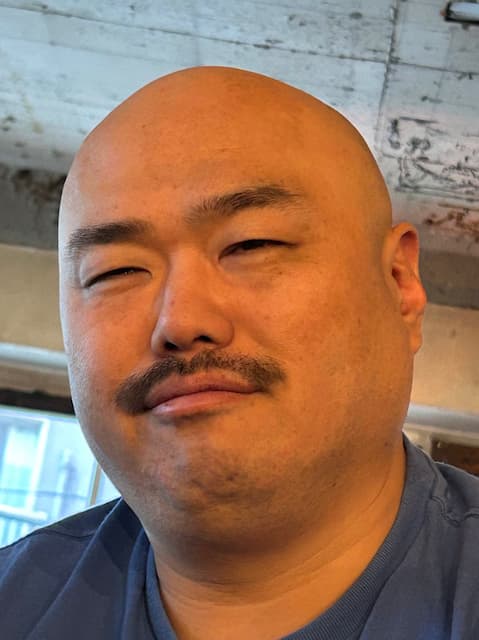 「優しい表情をしているね。」ビビる大木がクロちゃんのドアップ写真を投稿