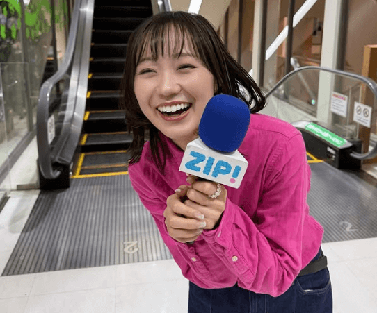 「笑顔爽やか！美女です」ZIPリポーター、”エスカレーター前の美ショット”にファンハートもエスカレーション！「インタビューされたい」