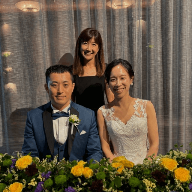 根本美緒、いとこのケイちゃんの結婚で記念の3ショット写真を公開