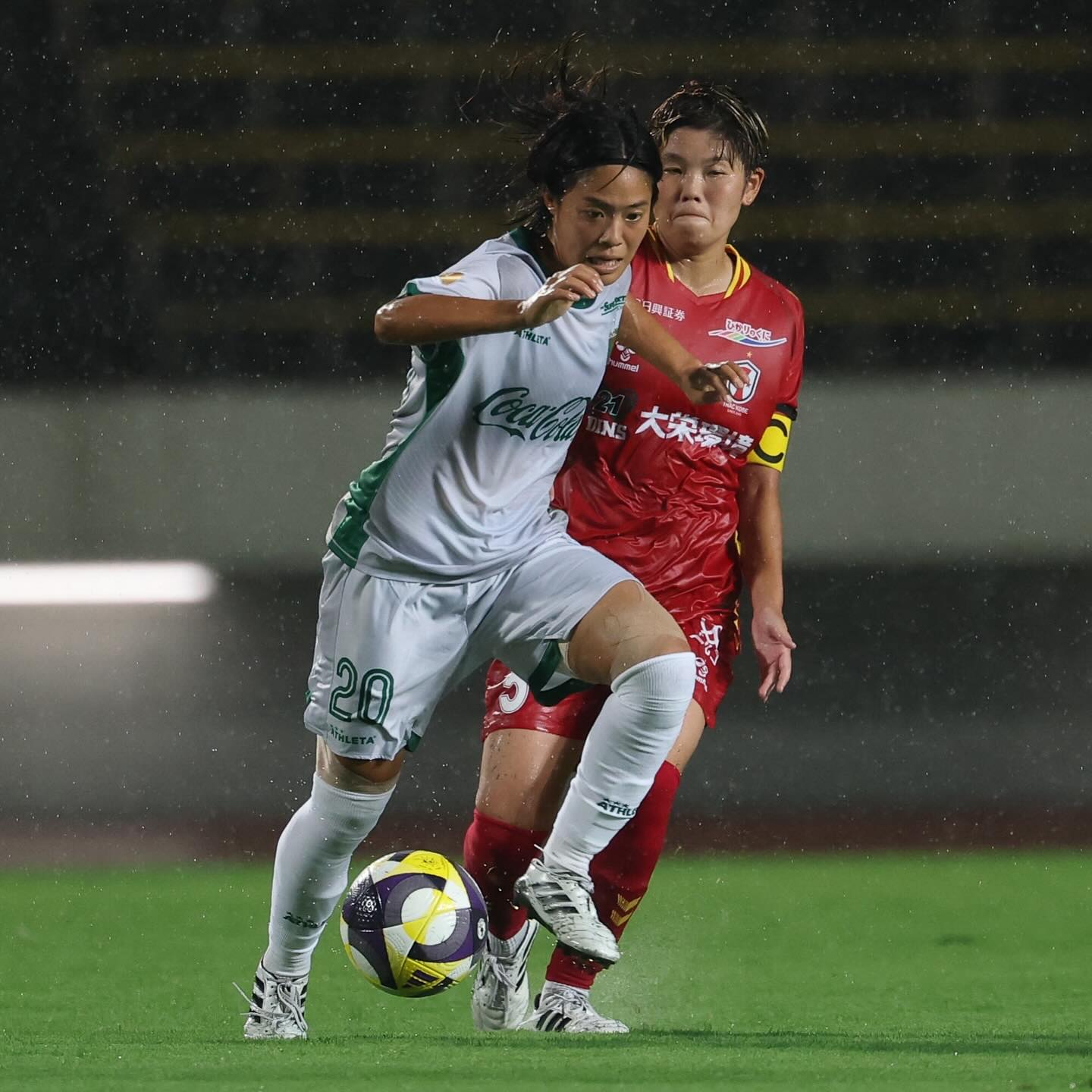 女子サッカー小林里歌子が2年2ヶ月ぶりに試合復帰！