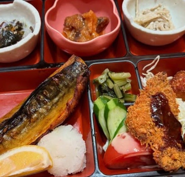 「唐揚げが付いてたからこれにした！」ミキ昴生が亜生と作家とランチ！