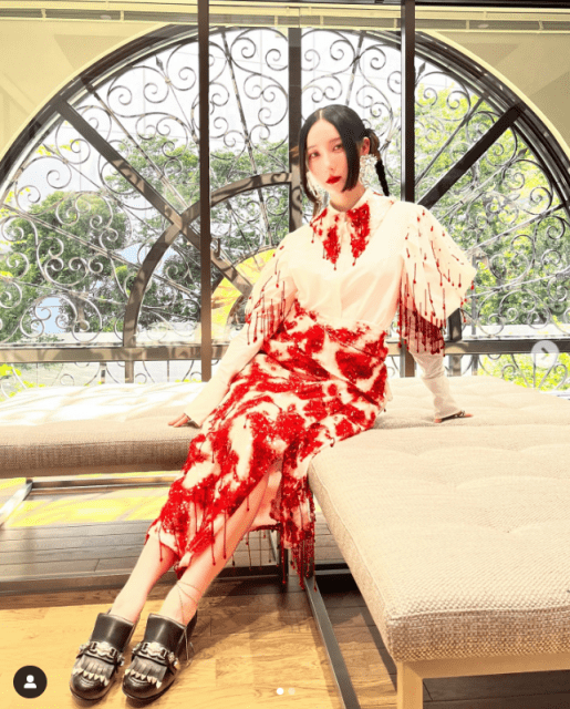 ファーストサマーウイカの個性爆発「チャイナ風衣装」が美しすぎる！