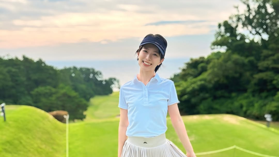 海老原優香アナ、ゴルフ場で見せる清々しい笑顔にファン歓喜！