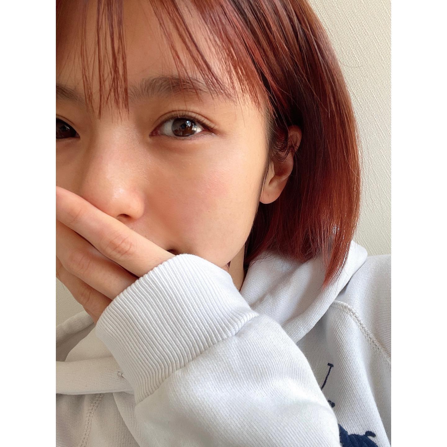 W杯代表柴崎の美人妻・真野恵里菜のNEWヘアスタイルに大反響✨