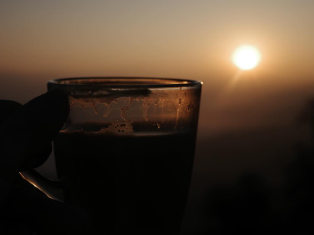 高橋メアリージュン、36歳最後の朝をネパールで迎える！神秘的な日の出に感動！