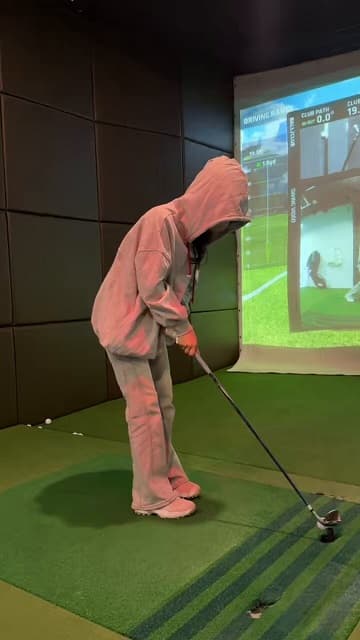 「〇〇まで帰れま10」森脇梨々夏がゴルフムービーを公開！ファン「崩れ方可愛い」