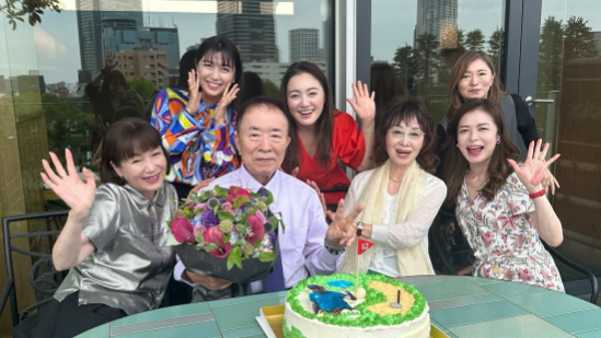 横山めぐみが憧れの三田佳子と初対面！尾木社長バースデーランチでの感動エピソードに注目