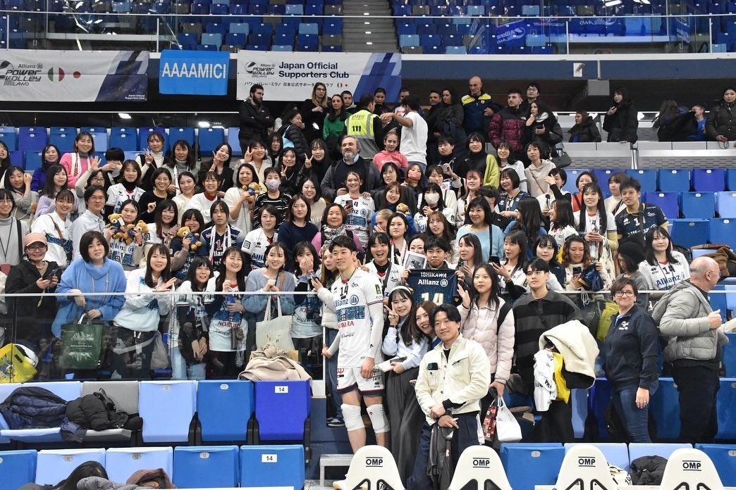 石川祐希がツアー参戦のファンに感謝「応援していただけることを嬉しく思います！」🏐✨