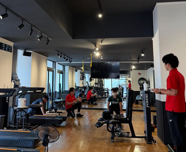 熱狂予感！清水宏保がジムで見守るベストボディジャパン審査スタート