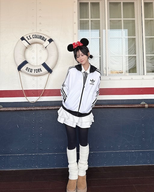 金子みゆ、まるでキャラクター！！ディズニーでの魅力的なコーデを公開！！