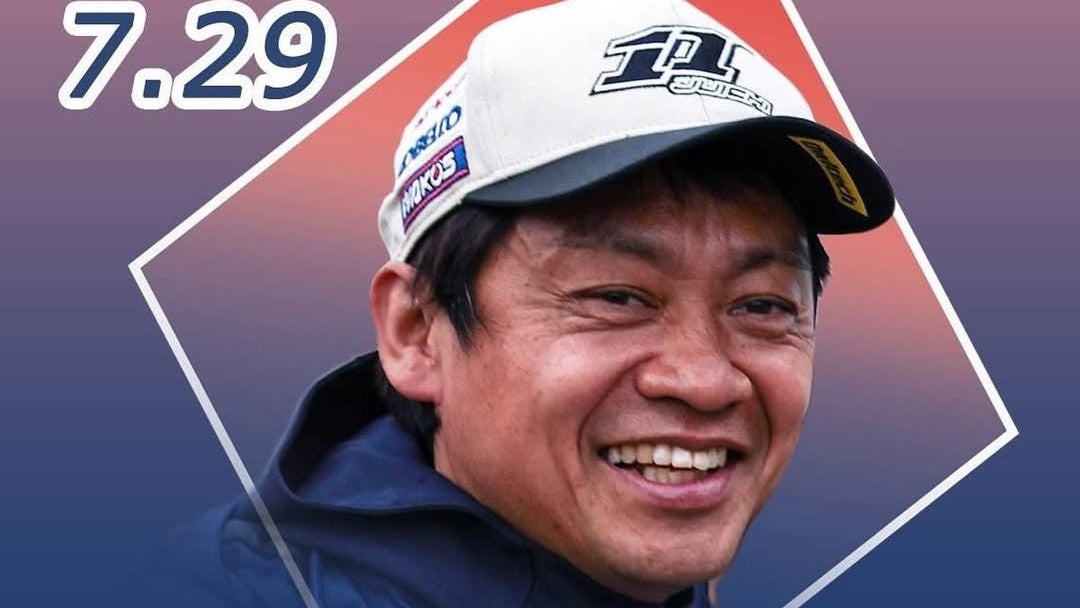 53歳の誕生日を迎えた“あの元レーシングドライバー”にサプライズ続々