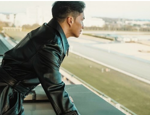 市原隼人、中京競馬場で熱いトークを披露！日経新春杯プレゼンターも務める