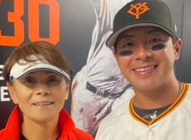 宇津木妙子、ジャイアンツタウンスタジアム開業記念セレモニーに参加！