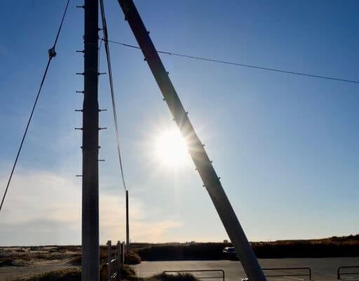 京本大我の世界観が光る一枚。夕陽と影のシンメトリー