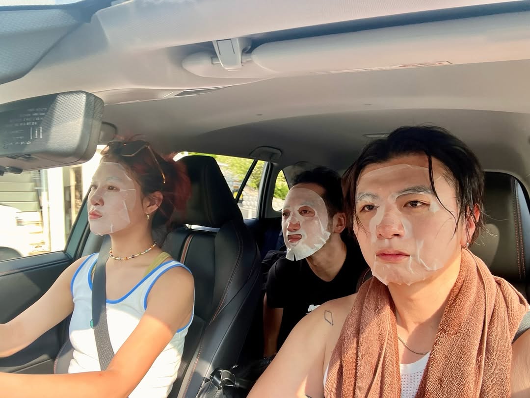 村上佳菜子が夏を大満喫！パックを使ったおふざけショットに「最高だよ」