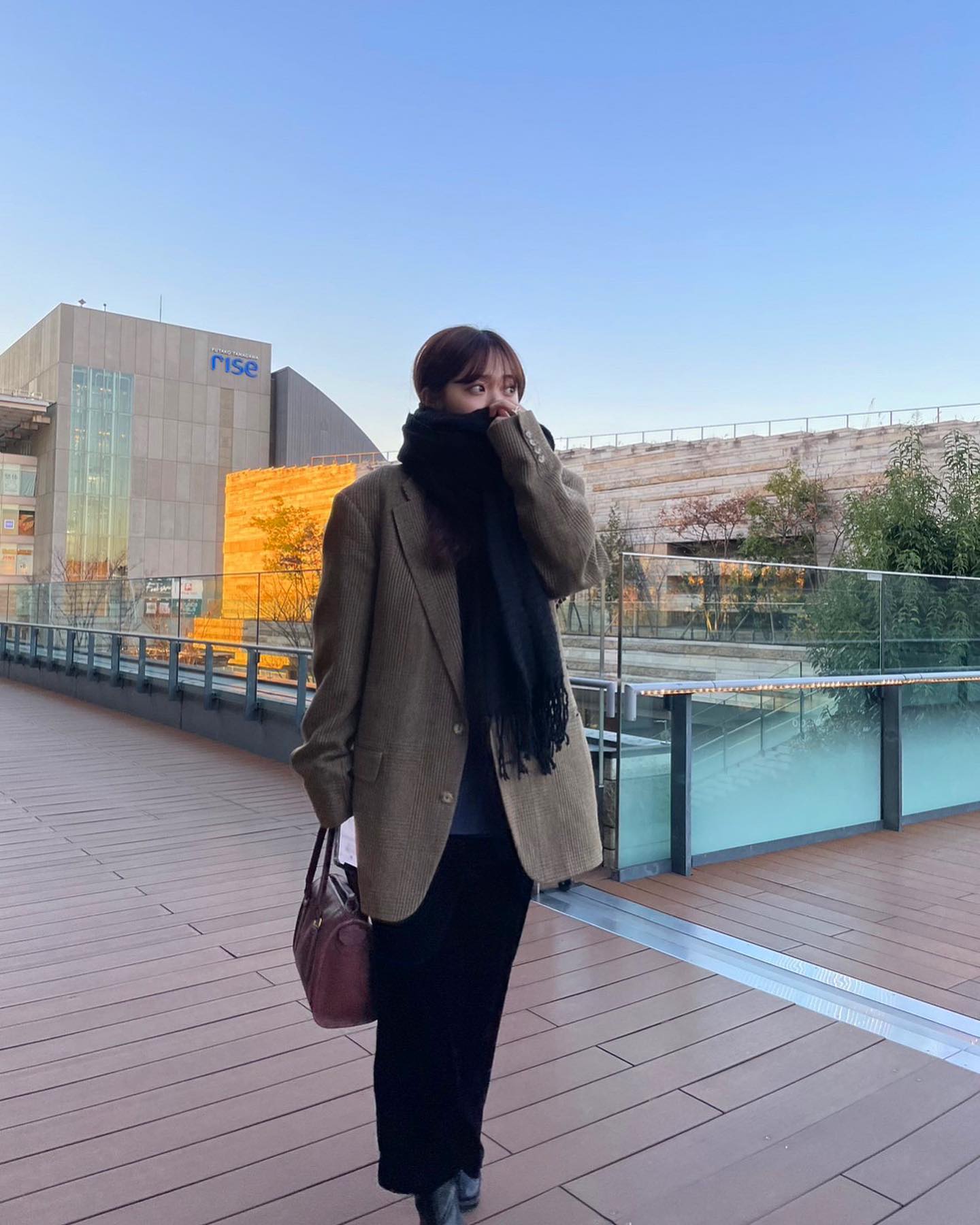 鈴木愛理が映画館デート!?「また一つ夢が叶いました」