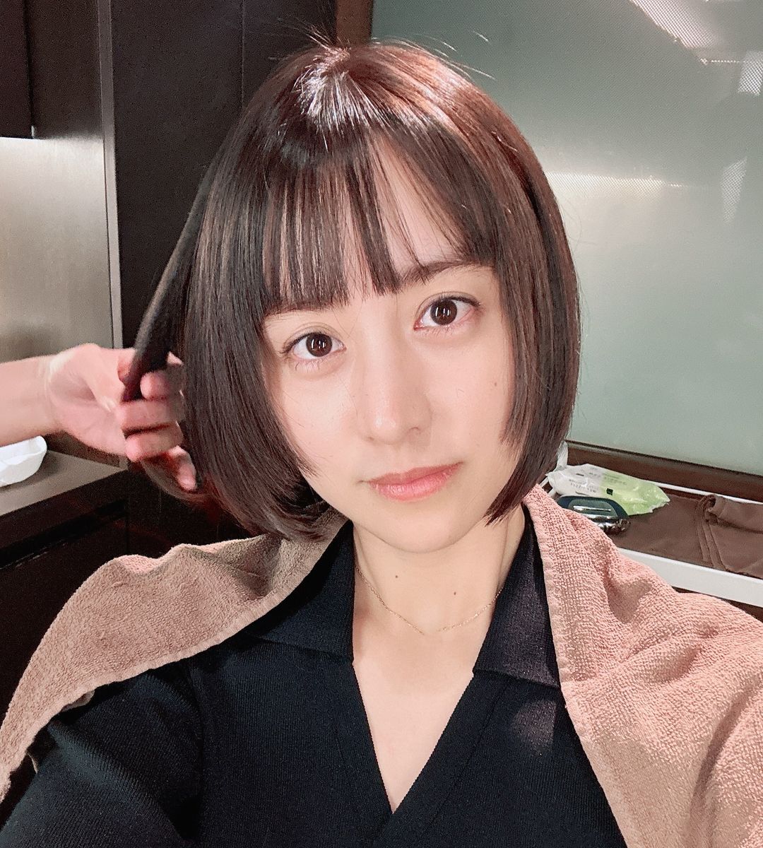 山本美月 バッサリショートカットを披露「すごくお似合いです」
