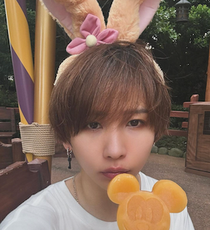 「やばっっ可愛すぎる」登録者250万人越えイケメンYouTuberが夏ディズニーを満喫