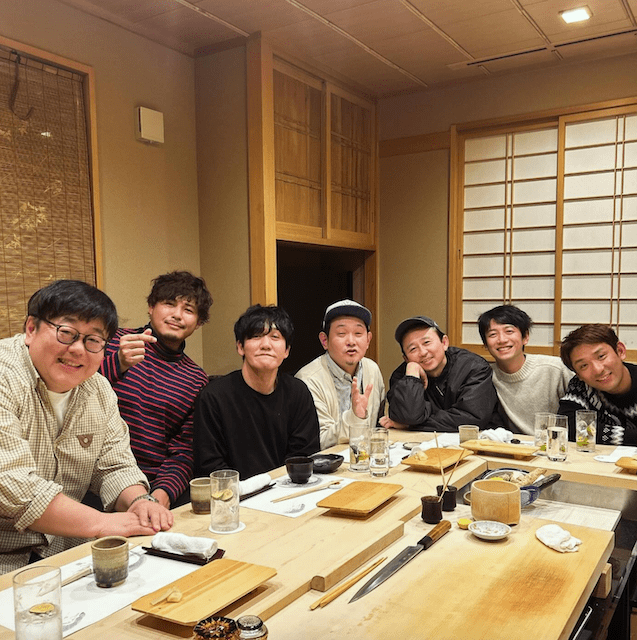 有吉弘行、芸能人新年会ショットを公開！