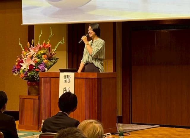 「有意義な時間となっていますように」大山加奈が講師としてマイクを握る姿を披露！