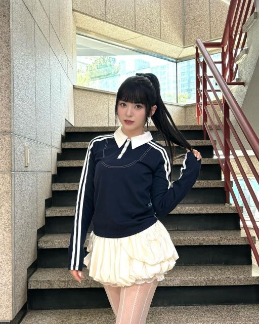 MASHIRO「前髪ぱっつん×ポニテ」ショットが可愛すぎると話題！