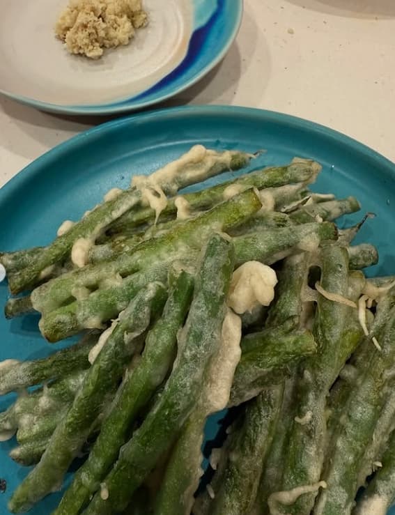 「サムギョプサルと天ぷら⁉」小川菜摘がシェアした意外な組み合わせが絶品すぎると注目