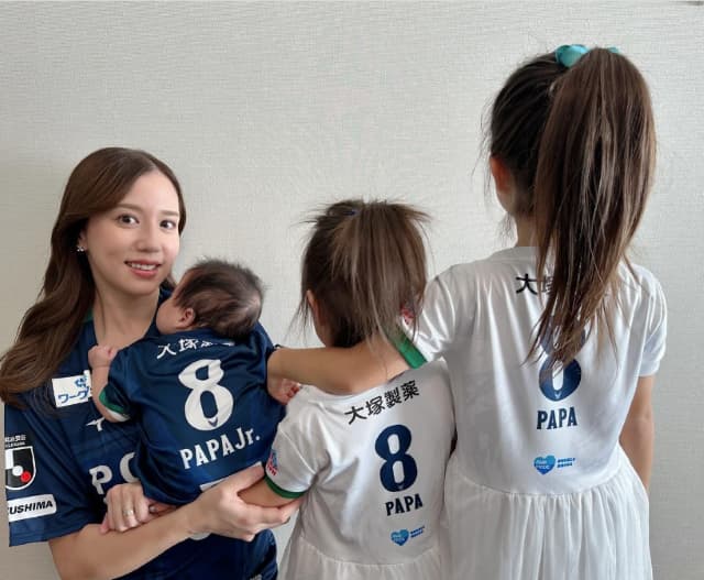 サッカー選手 柿谷曜一朗が 徳島ヴォルティスでの最後の試合を家族で応援！ファンから激励と感謝が殺到！