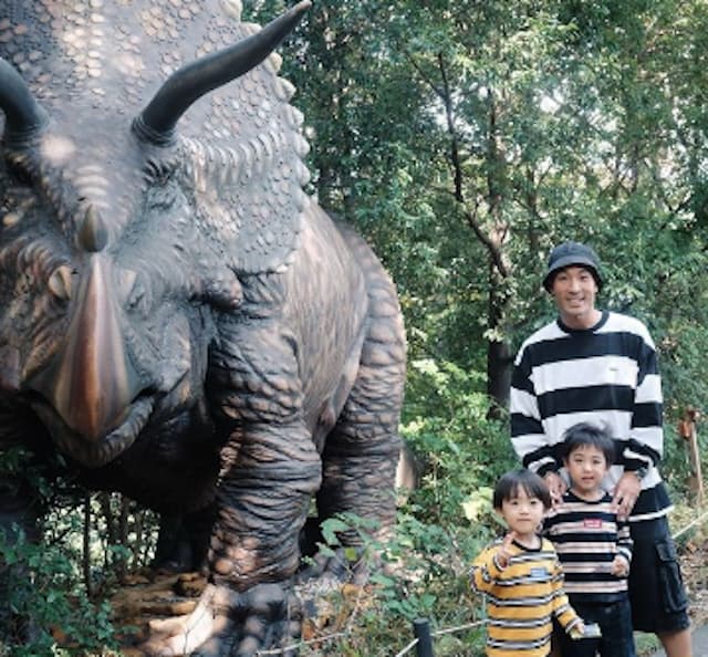 サッカー・山中亮輔　【子どもと休日シリーズ】名古屋の恐竜と大暴れ？！