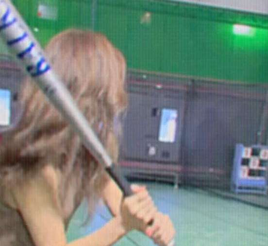 ノスタルジック全開！ヒコロヒー、広末ソングをBGMに打ちっぱなしへ行った日常を公開