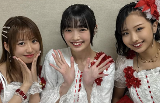 「衣装も笑顔もキラッキラ！」モー娘。'25・山﨑愛生、華やか3ショットにファン歓喜