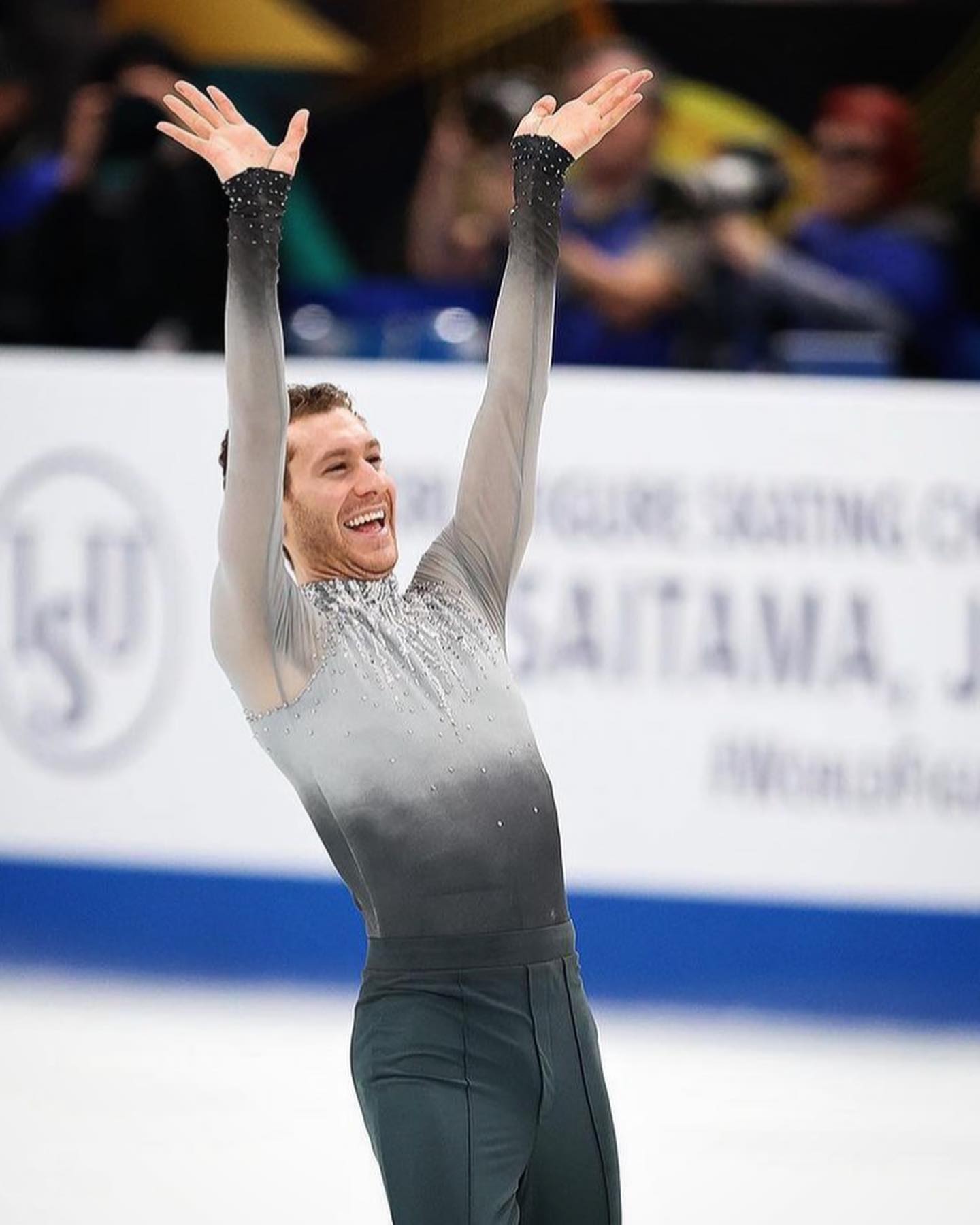 日本大好き🇯🇵💕アメリカ代表ジェイソン・ブラウン、演技中の写真が話題👀