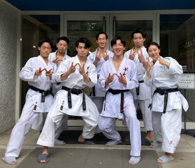 美人空手家・岩本衣美里、700名を超える観客の前で圧巻の空手デモ！