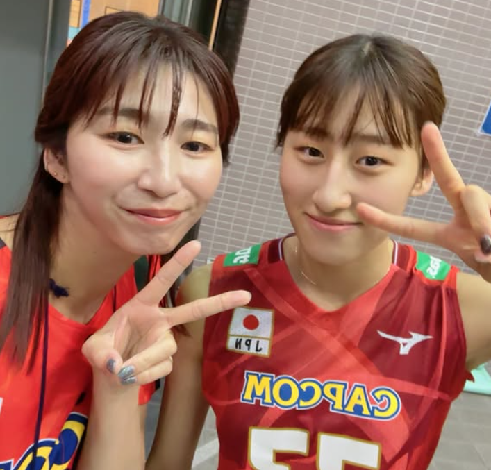 「決勝へ」元全日本・秋本愛が笑顔のチームショットを公開！VNL決戦モード全開！