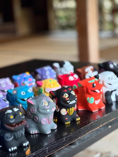 平野綾、沖縄で集めたシーサーコレクションを披露！
