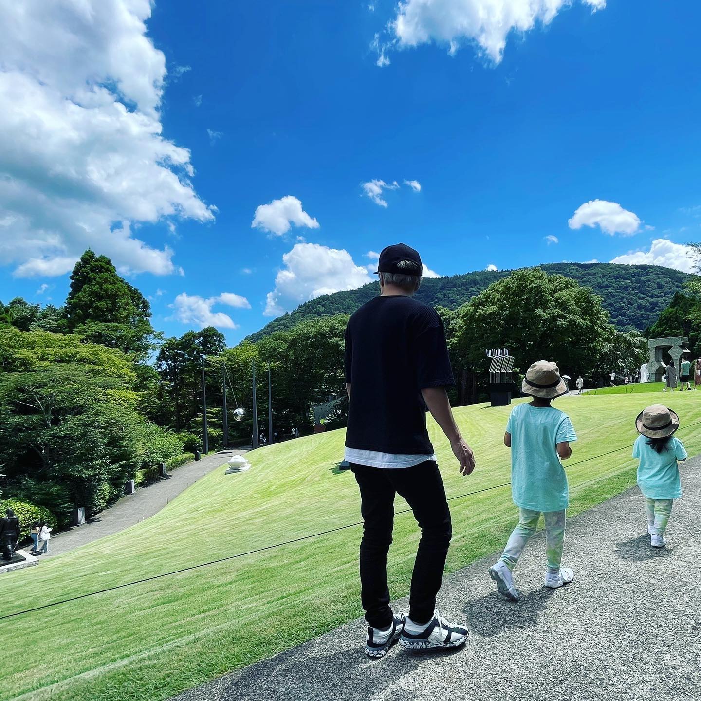 田村淳さん、“箱根彫刻の森美術