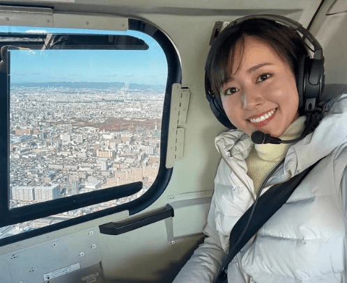 ヘリコプターから”愛”を込めて。あの人気美女アナ、高所恐怖症を乗り越える超渾身のショットを披露！「すげーよ」