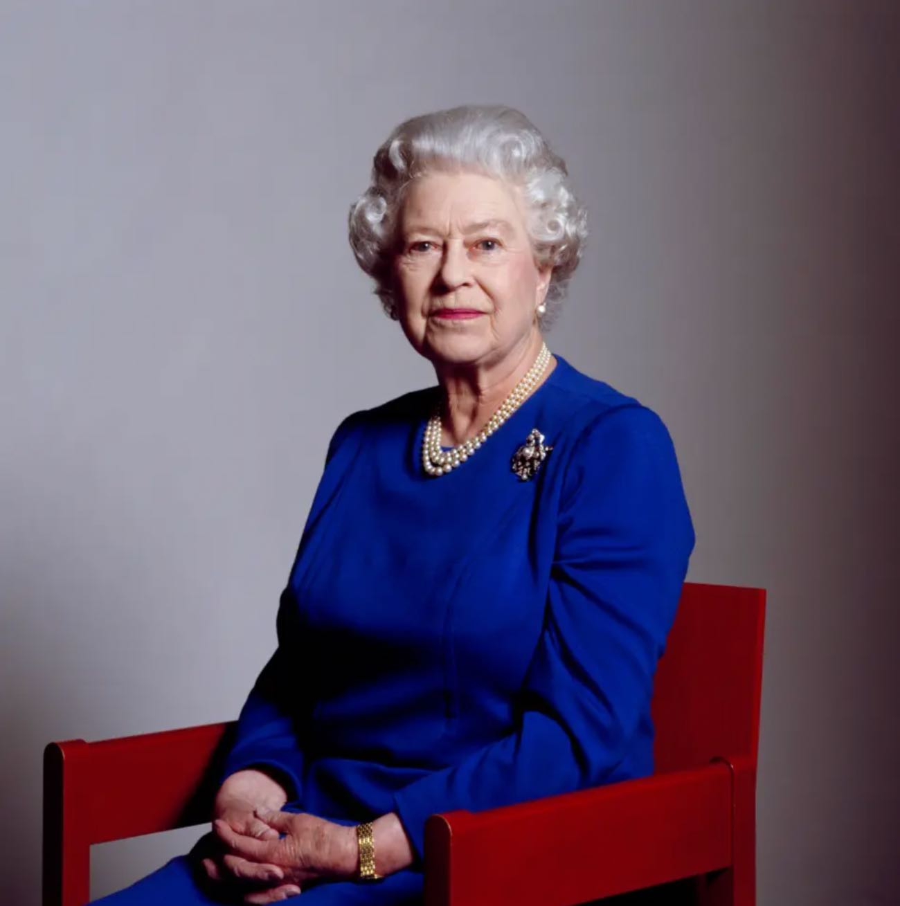 ⚽️ベッカムがエリザベス女王即位70周年を祝う👑「Congratulations」