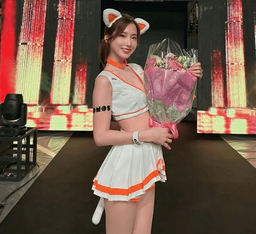 「本当にお疲れ様でした」猫コスの美女ラウンドガール、任期終了の”ラストフォトグラフ”を公開！ファンエール続々