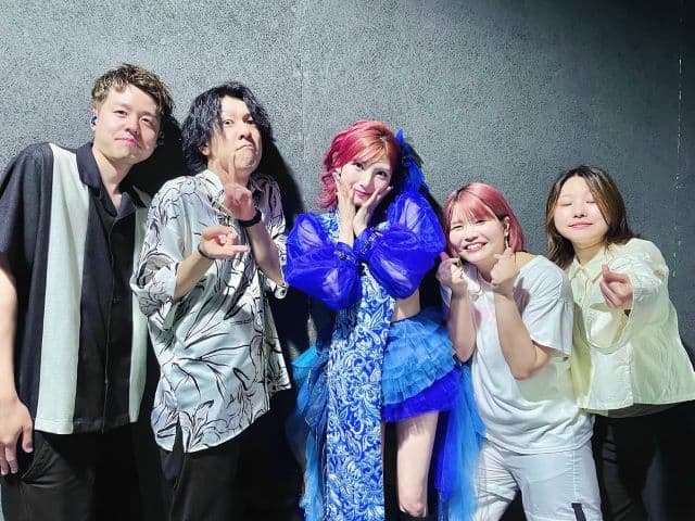 「最強のバンドメンバー」元AKB48・岡田奈々、初ソロ海外ライブを支えてくれたバンドメンバーへの思いを綴る！