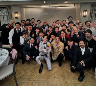 人気芸人の結婚式に