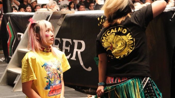 女子プロレスラー・ウナギ・サヤカ、狐伯のコスチュームを三つ編みに「なんか怒られた」おちゃめな困惑顔