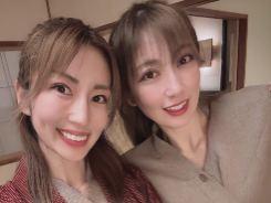 熊田曜子、親子三代で銚子旅行を満喫！いちご狩りや温泉で贅沢な時間を満喫！