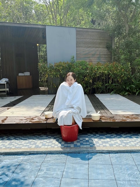 「1番思い出な撮影でしたとさ」本田真凜、“お外のプール”でのオフショットを公開！