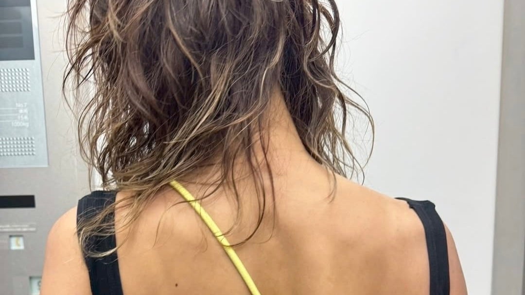 「〜頭隠して尻隠さず〜」西山茉希、まさかの背中〇〇に複雑な心境!?