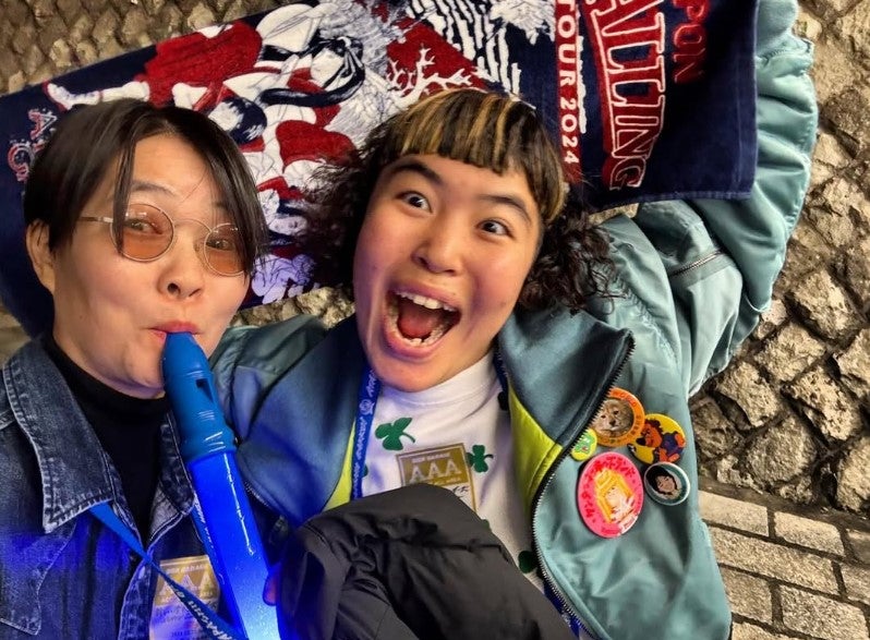 イモト、あの大人気グループのライブに参戦！「全力青春してきました」