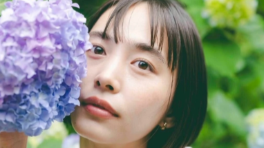 井桁弘恵が見せた梅雨の奇跡！遠藤さんとの紫陽花ショットが「表紙レベル」と話題に