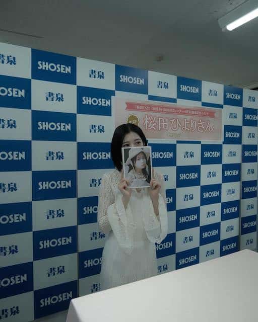 桜田ひよりがカレンダー発売イベントを開催！「可愛すぎる」の声多数