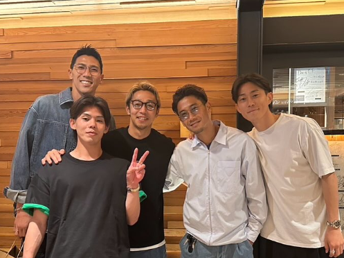 レジェンド共演にファン歓喜！清武弘嗣、“豪華すぎる”オフショットが話題沸騰